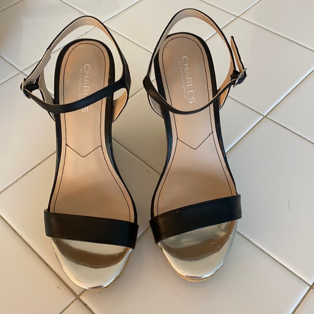 Charles David Espadrille Wedge. Size 8